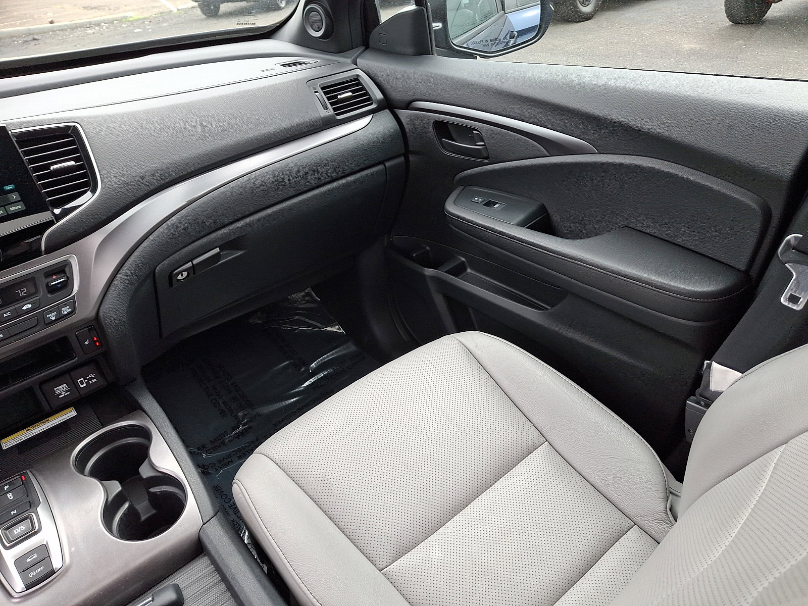 Used 2023 Honda Passport EX-L image 12