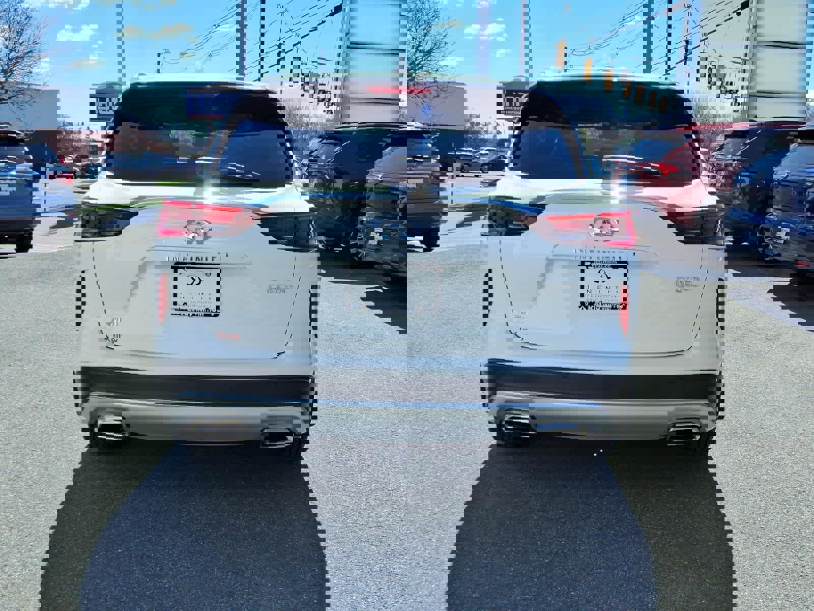 Certified 2024 INFINITI QX50 Luxe AWD/4WD image 4