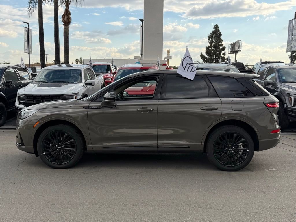 Used 2025 Lincoln Corsair FWD w/ Equipment Group 101A image 6