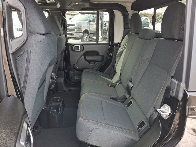 Used 2025 Jeep Gladiator Sport image 22