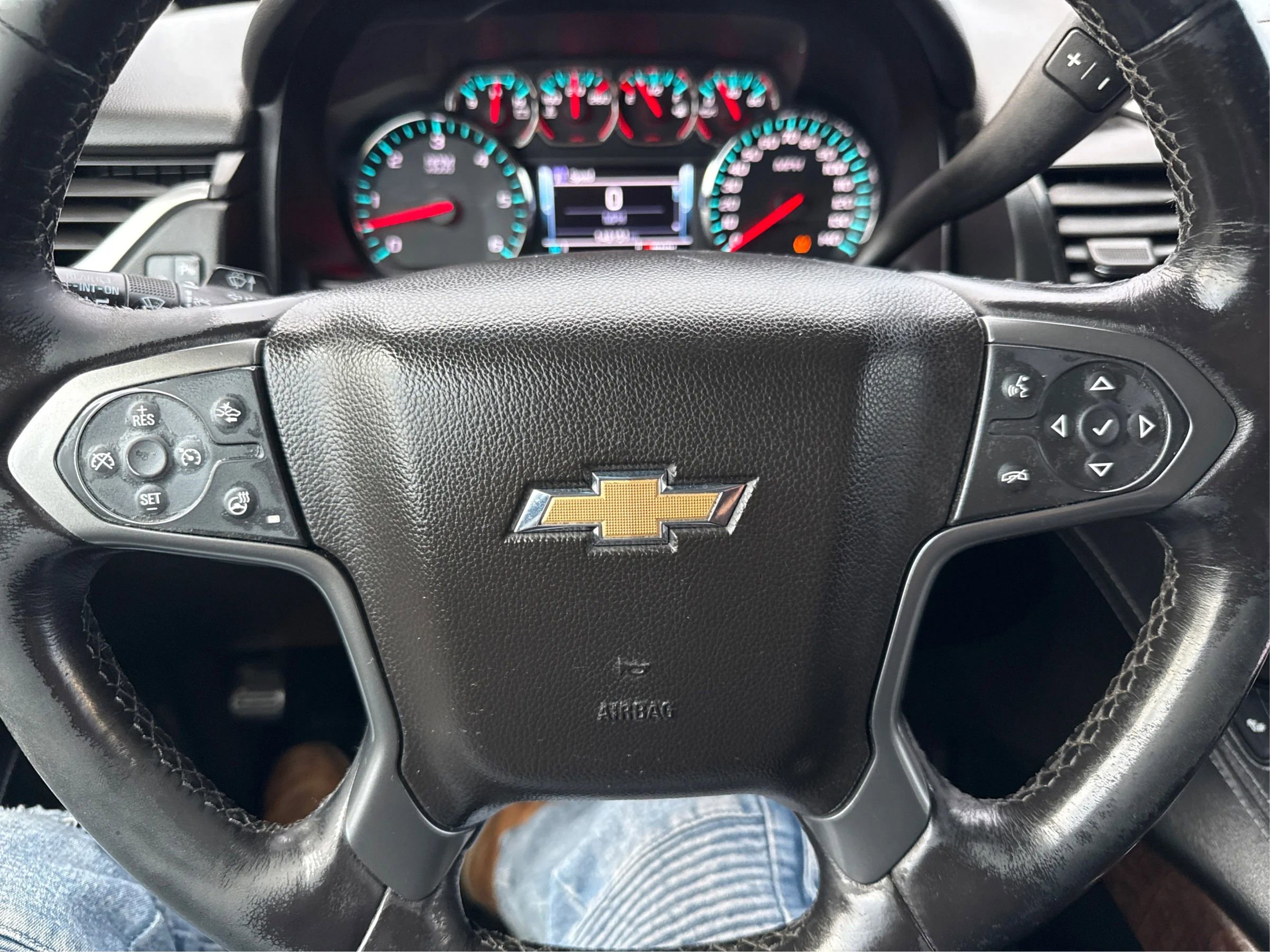Used 2017 Chevrolet Suburban LT AWD/4WD image 18