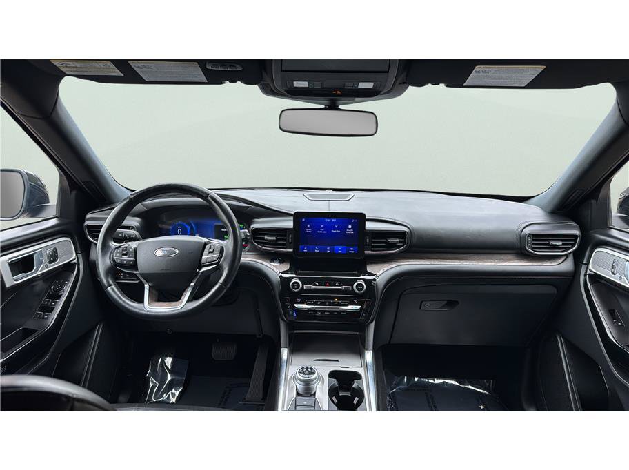 Used 2021 Ford Explorer Platinum AWD/4WD image 25