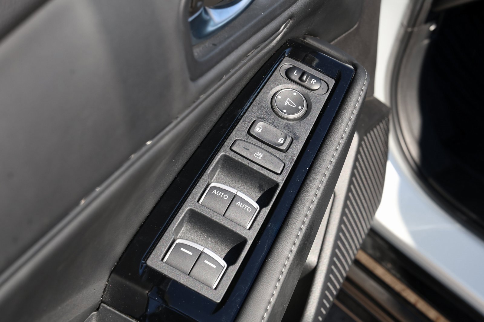 Used 2023 Honda Accord Touring image 28