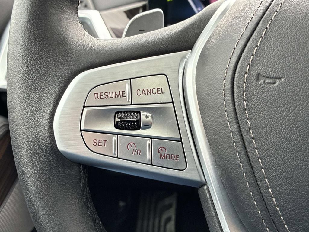 Used 2024 BMW X7 xDrive40i w/ Premium Package AWD/4WD image 34