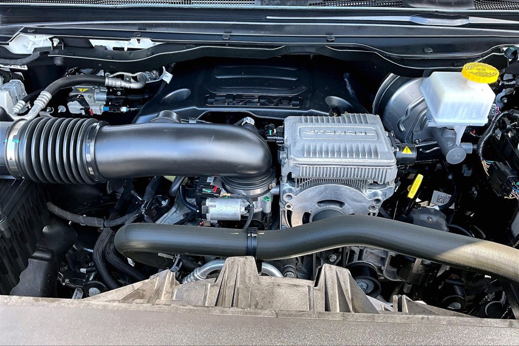 Used 2023 RAM 1500 Big Horn AWD/4WD image 32