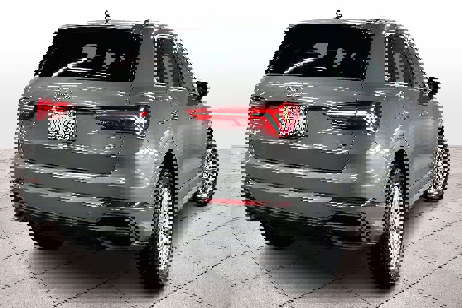 Certified 2025 Audi Q3 2.0T Premium image 16