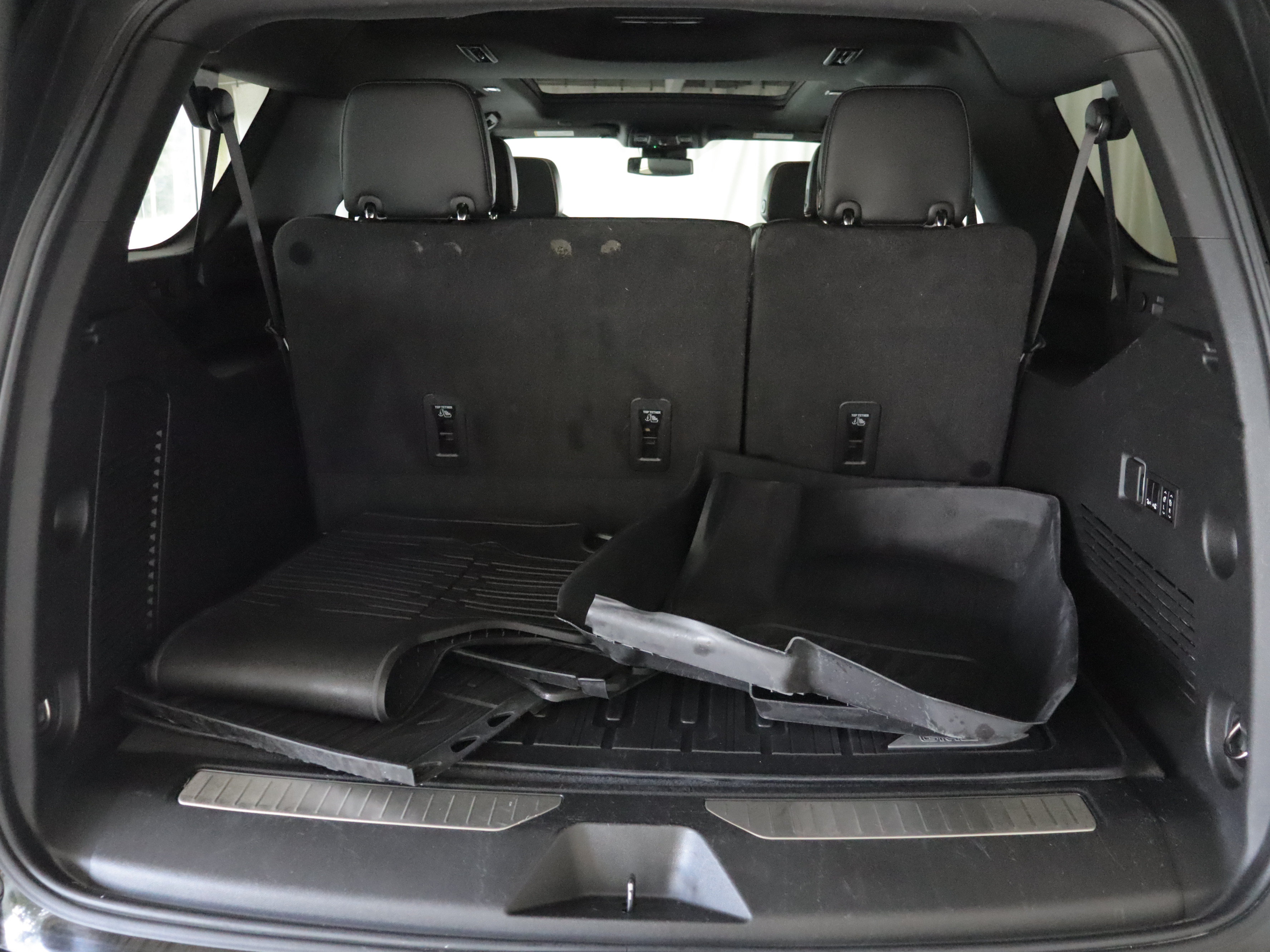 Used 2023 GMC Yukon XL AT4 AWD/4WD image 21