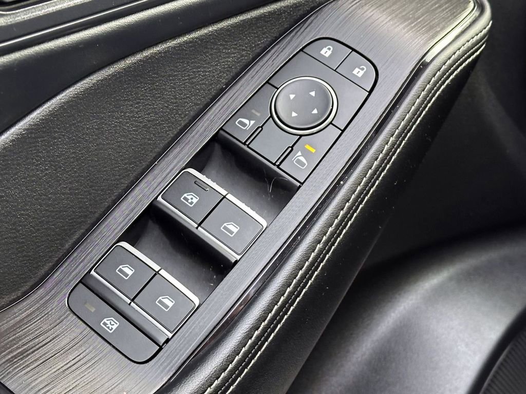 Certified 2025 Nissan Rogue SL w/ Tech Package image 20