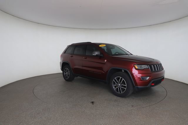 Used 2017 Jeep Grand Cherokee Trailhawk w/ Trailhawk Luxury Group AWD/4WD image 27