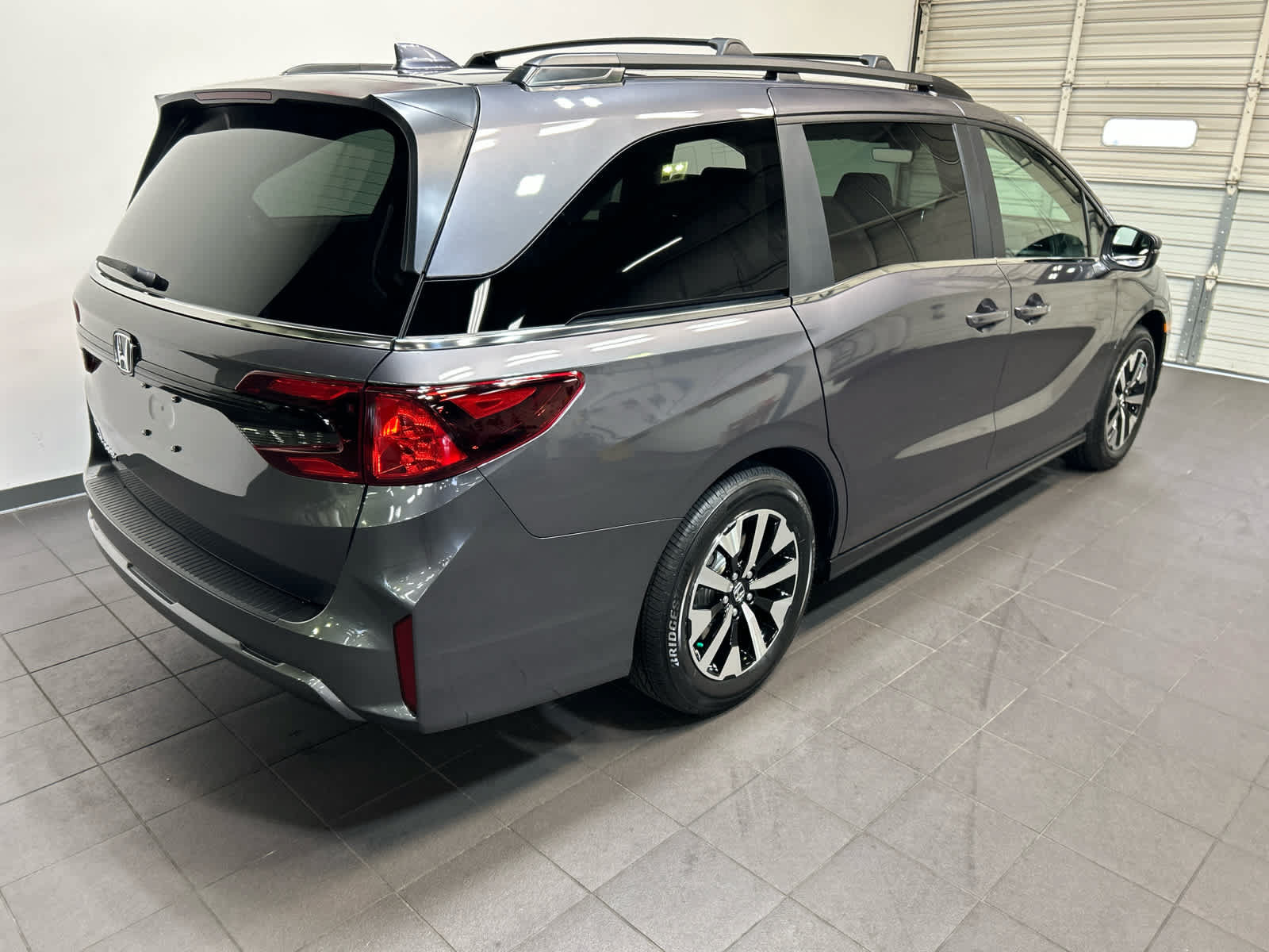 New 2027 Honda Odyssey EX-L image 3