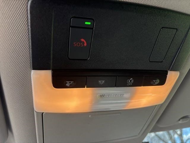 Used 2023 Nissan Rogue SV image 26