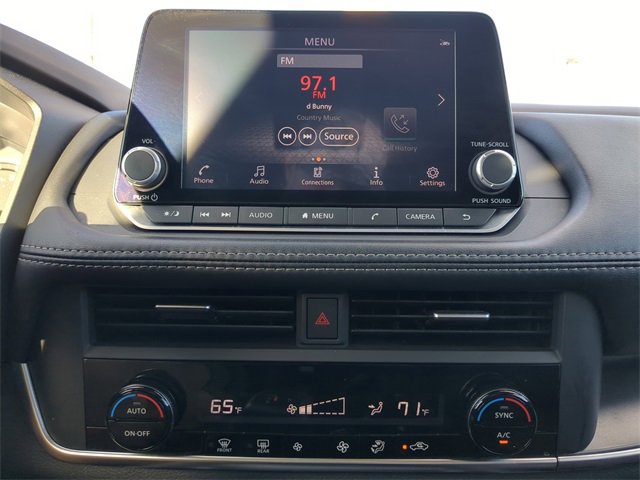 Used 2023 Nissan Rogue SV image 23