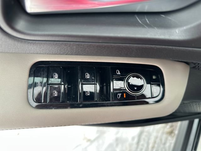 Used 2024 Nissan Ariya AWD image 13