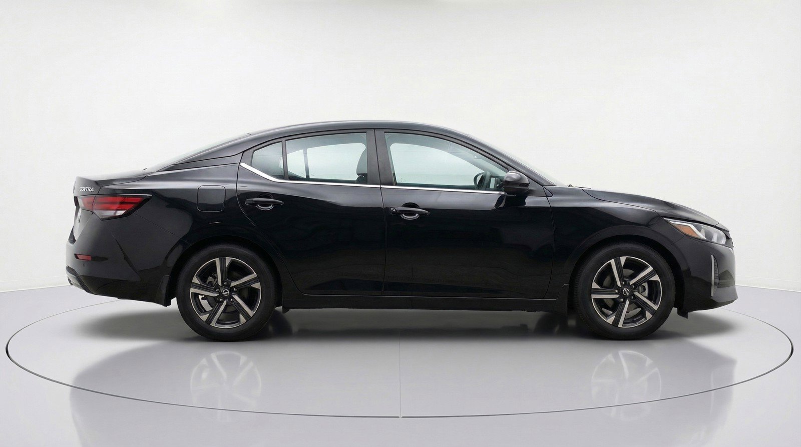 Used 2025 Nissan Sentra SV image 11