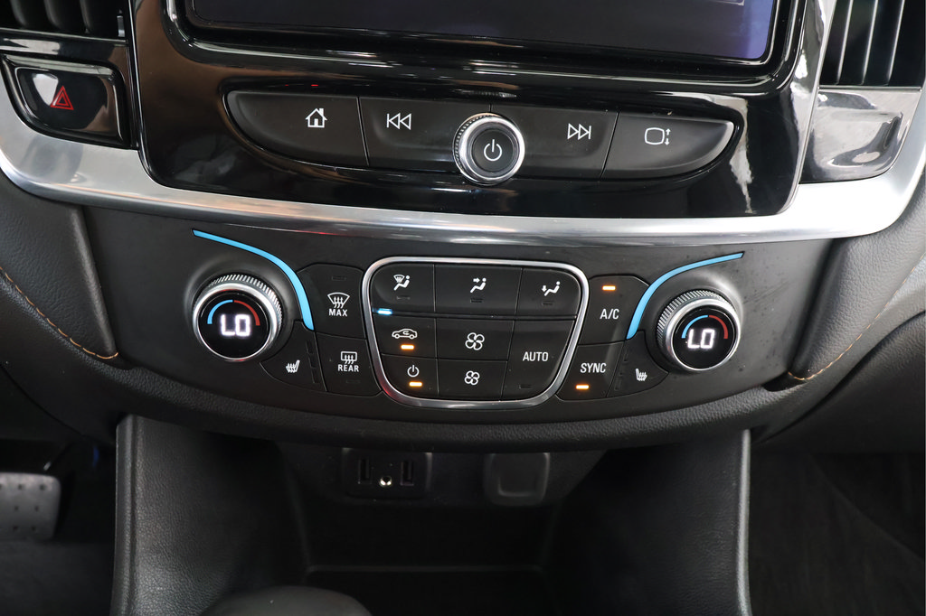 Used 2021 Chevrolet Traverse LT FWD image 10