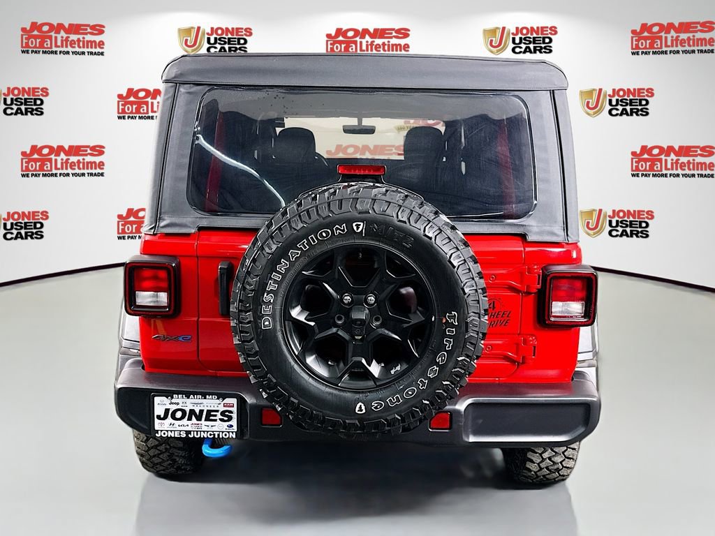 Used 2023 Jeep Wrangler Unlimited w/ Cold Weather Group AWD/4WD image 16