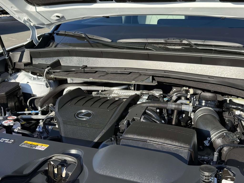 Used 2026 Lexus TX 500h AWD image 28