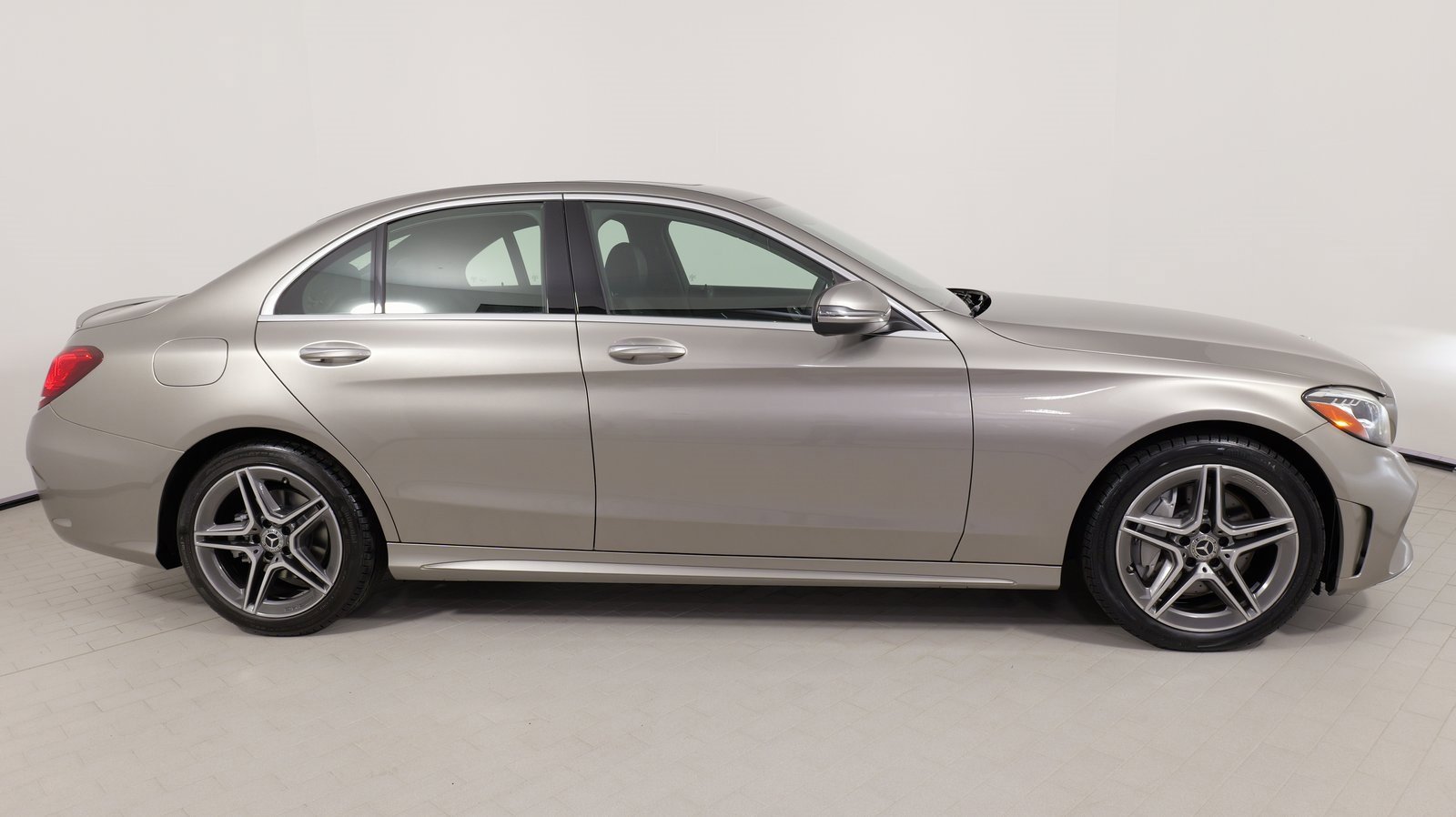 Used 2020 Mercedes-Benz C 300 4MATIC Sedan image 9