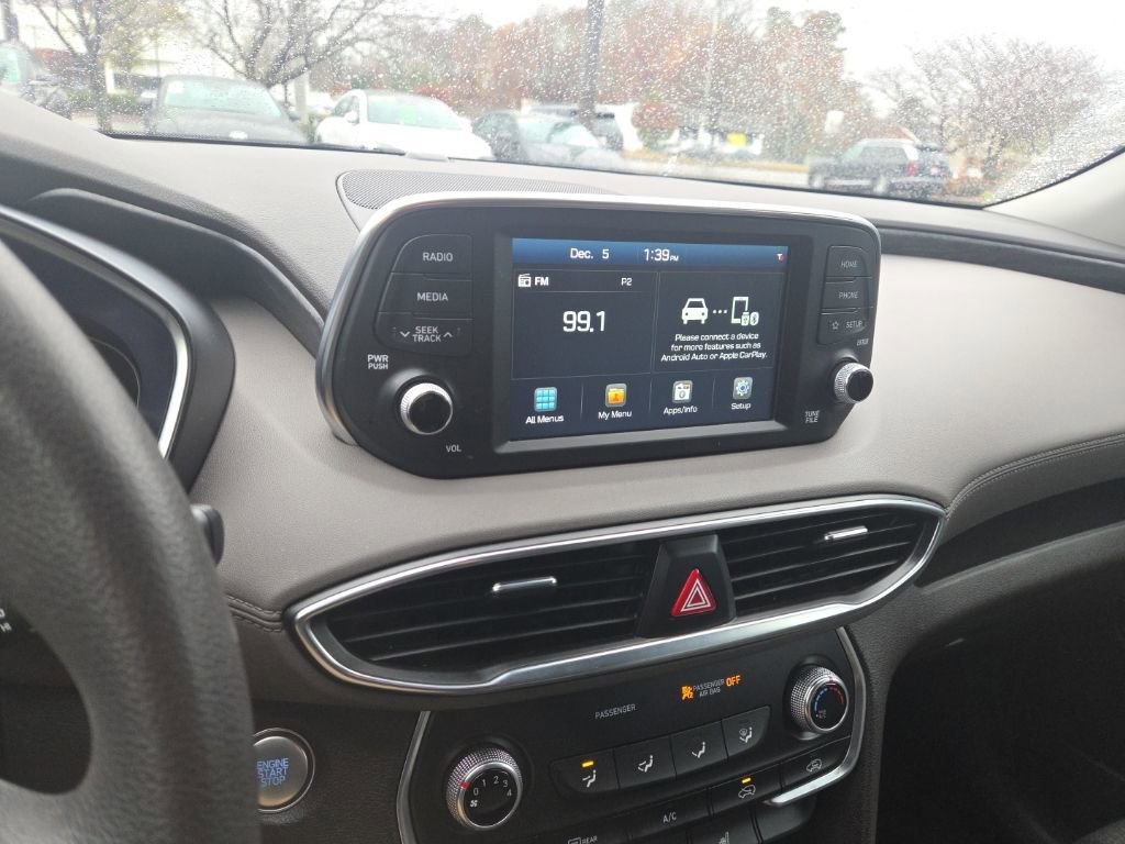 Used 2019 Hyundai Santa Fe SEL image 19
