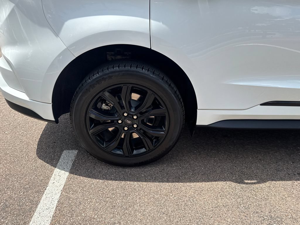 Certified 2023 Ford Edge SE w/ Black Appearance Package AWD/4WD image 33