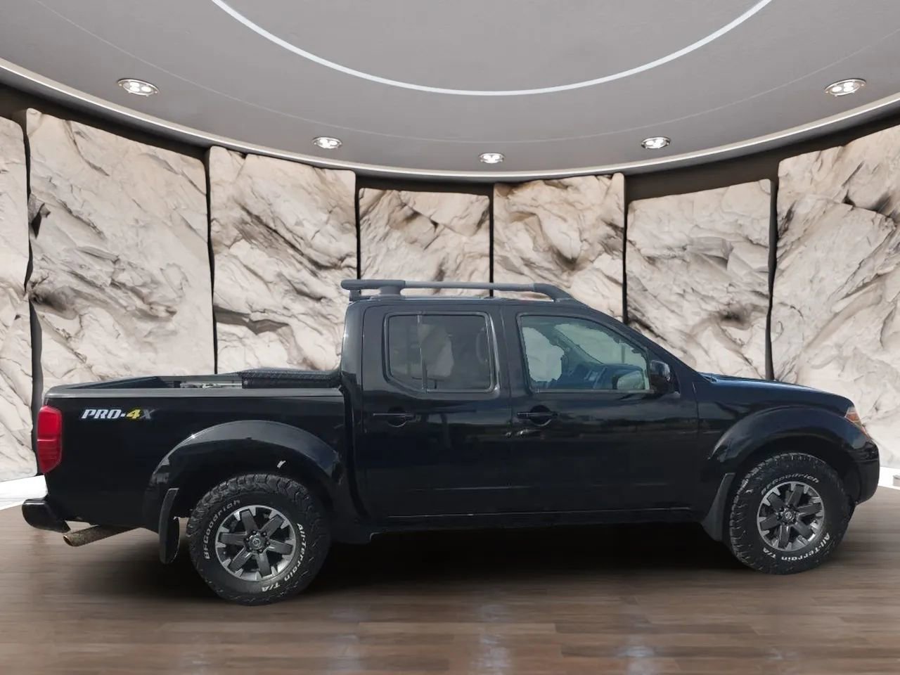 Used 2014 Nissan Frontier PRO-4X w/ Pro-4x Luxury Package AWD/4WD image 7