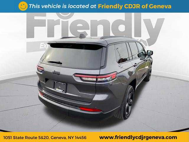 Used 2025 Jeep Grand Cherokee L Altitude image 5