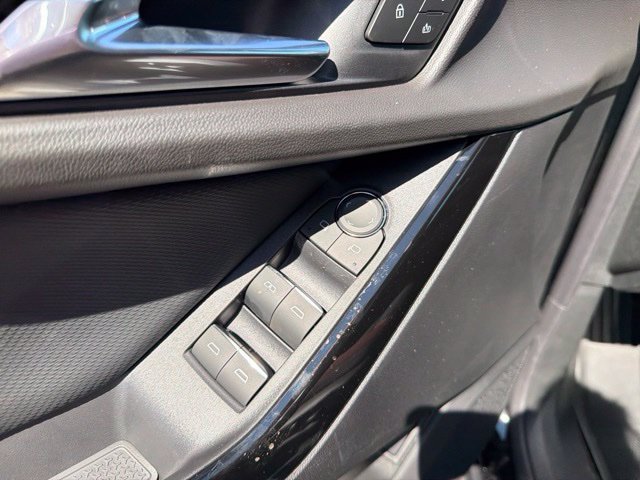 New 2027 Chevrolet Equinox RS w/ LPO, Floor Liner Package FWD image 11