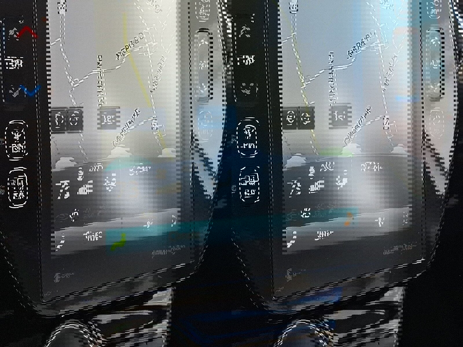 Used 2021 Toyota Prius Prime XLE image 15