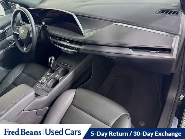 Used 2025 Cadillac XT4 Premium Luxury image 30