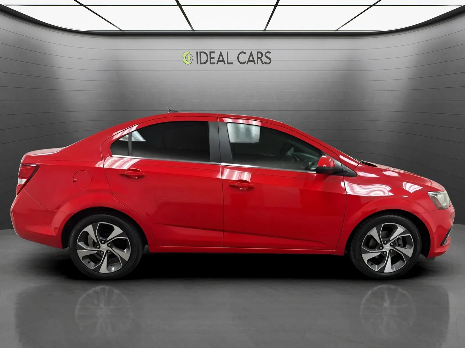 Used 2017 Chevrolet Sonic Premier FWD image 4