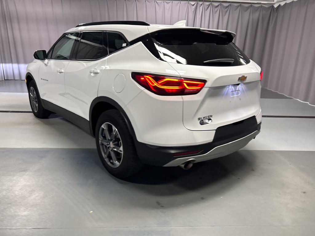 Used 2025 Chevrolet Blazer LT w/ Convenience Package FWD image 5
