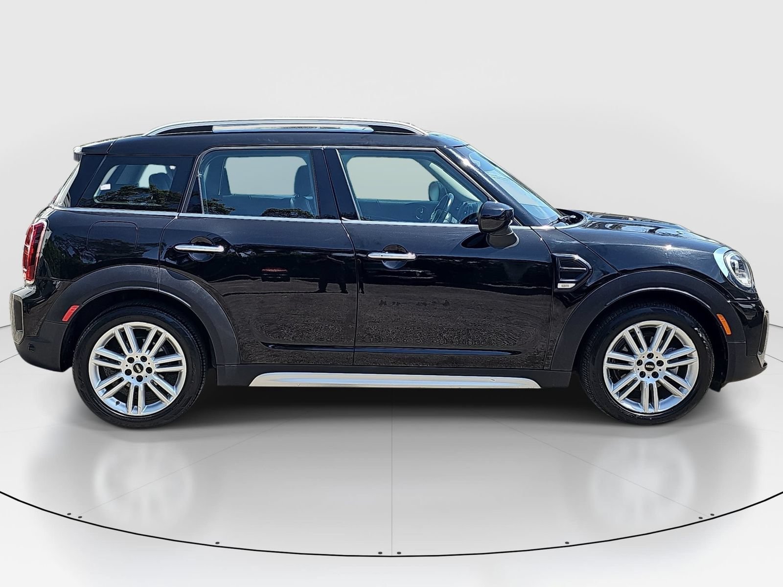 Used 2022 MINI Cooper Countryman FWD image 4