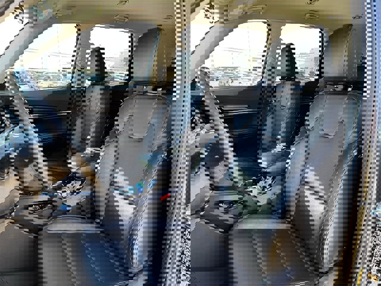 Used 2024 Kia Telluride LX image 23