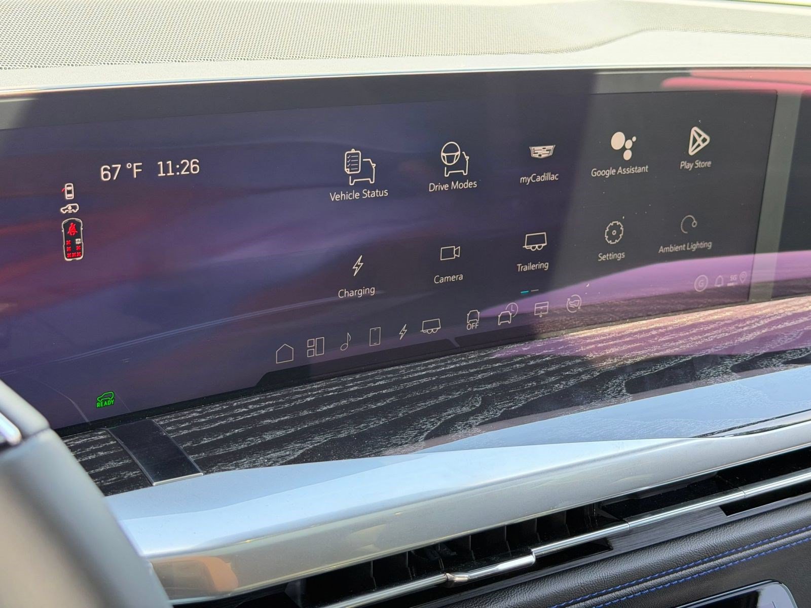 New 2026 Cadillac Escalade IQ Luxury 1 w/ LPO, Floor Liner Package AWD/4WD image 19