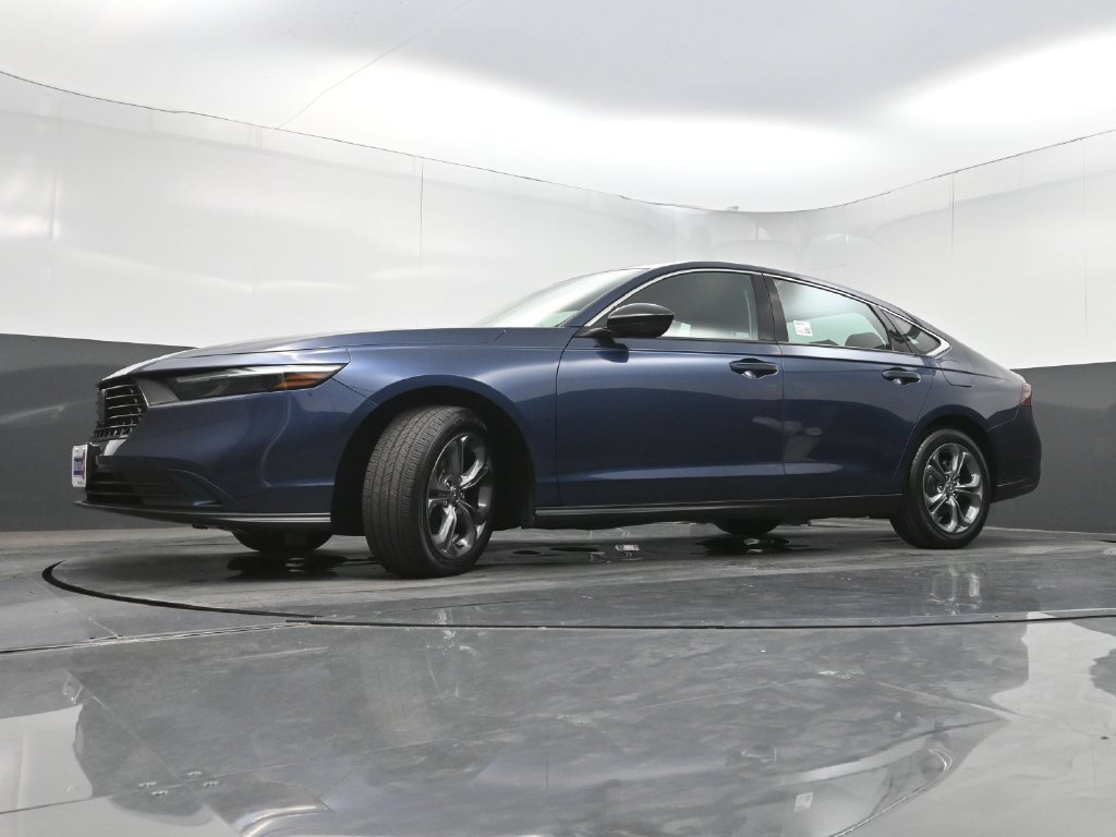 Used 2023 Honda Accord EX image 23