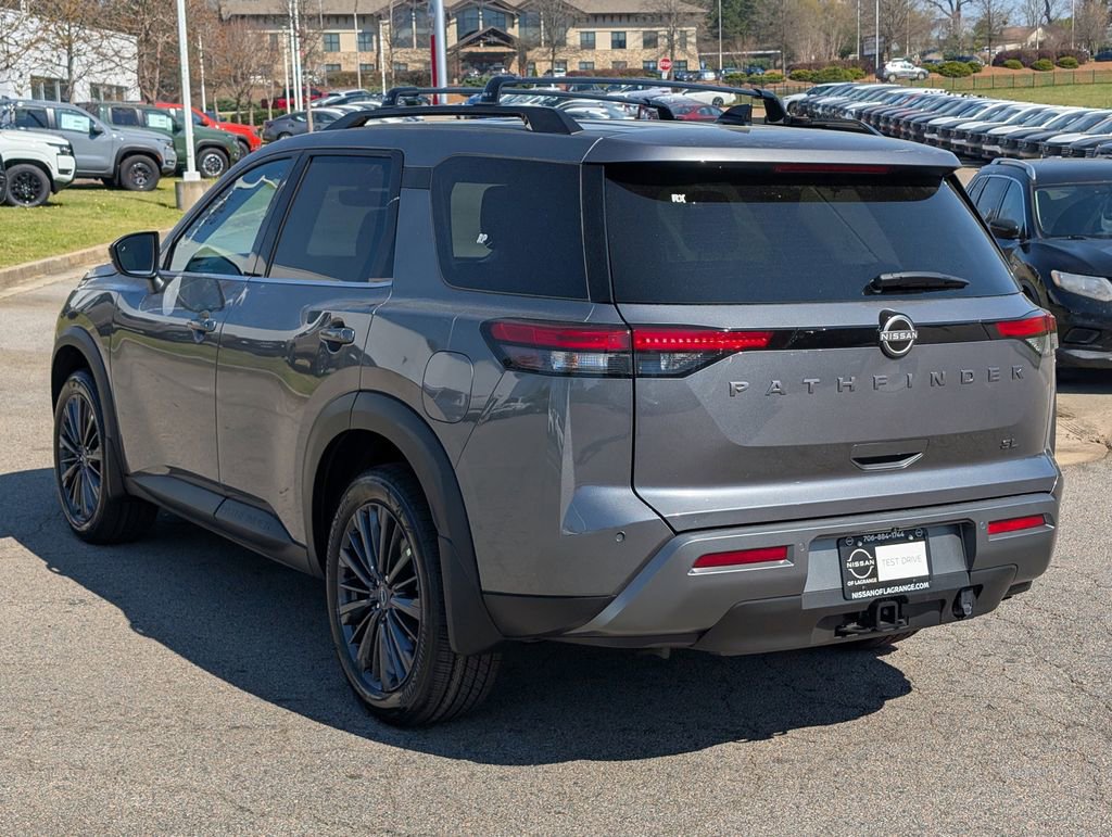 New 2026 Nissan Pathfinder SL image 12