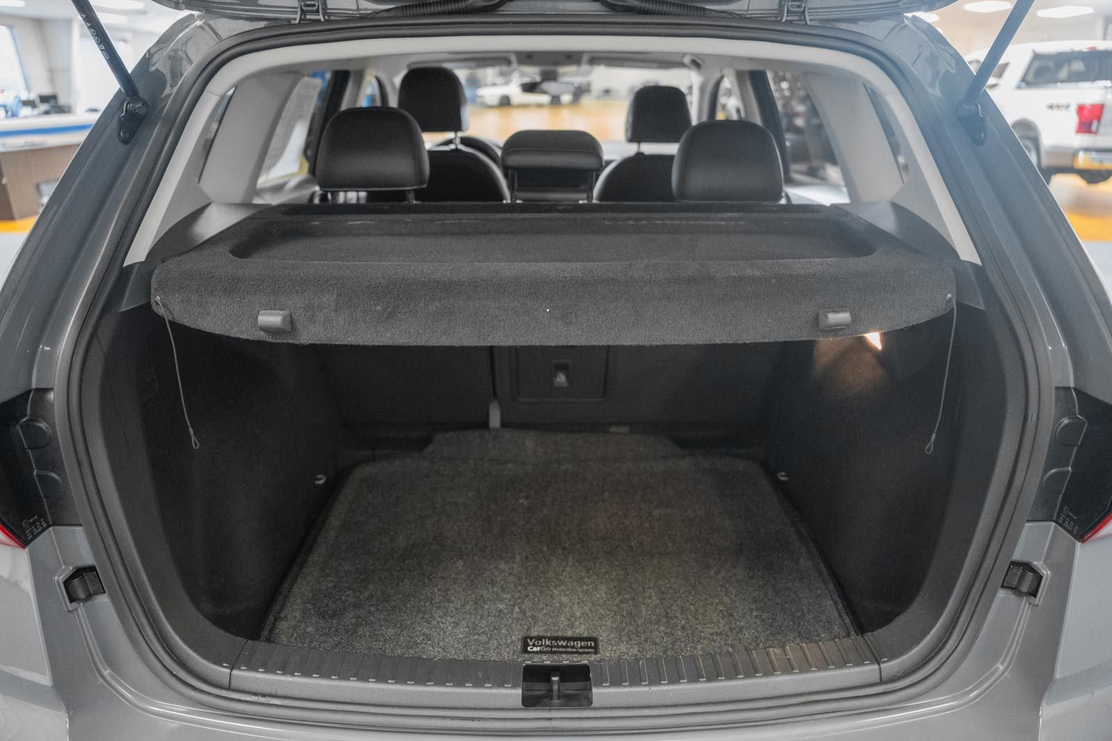 Used 2022 Volkswagen Taos SEL w/ Panoramic Sunroof Package FWD image 11