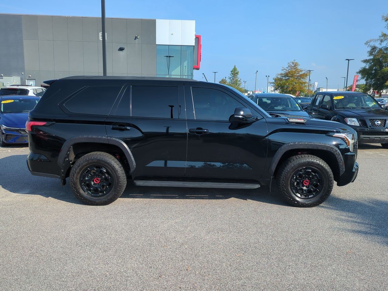 Used 2024 Toyota Sequoia TRD Pro AWD/4WD image 2