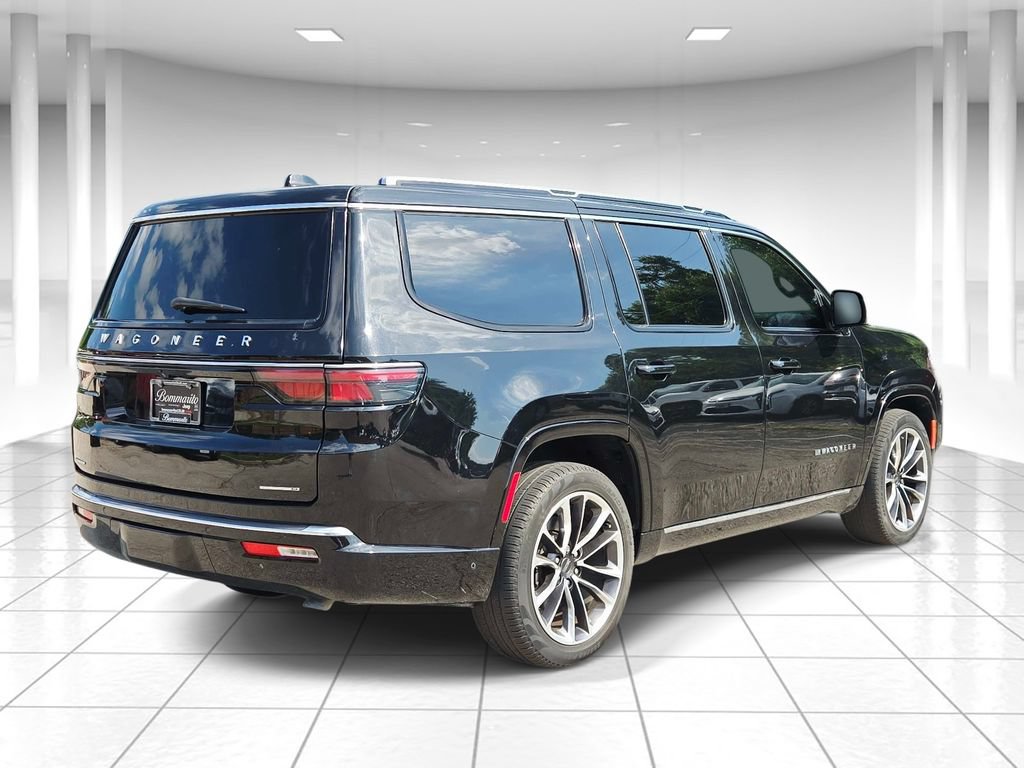 Certified 2023 Jeep Wagoneer Series III w/ Premium Group I AWD/4WD image 3