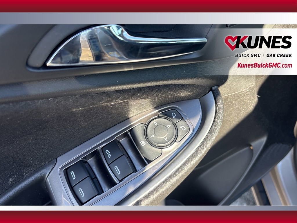 Used 2024 Chevrolet Malibu LT image 9