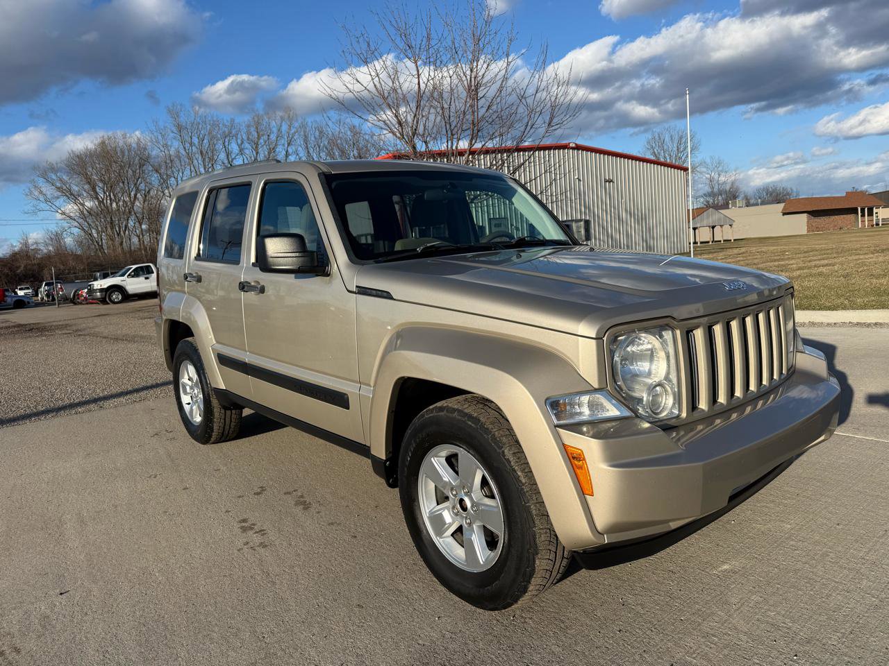 Used 2011 Jeep Liberty Sport image 1