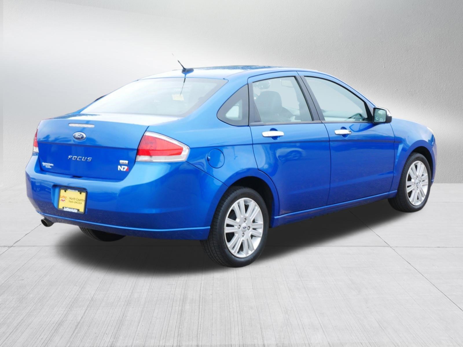 Used 2011 Ford Focus SEL FWD image 7