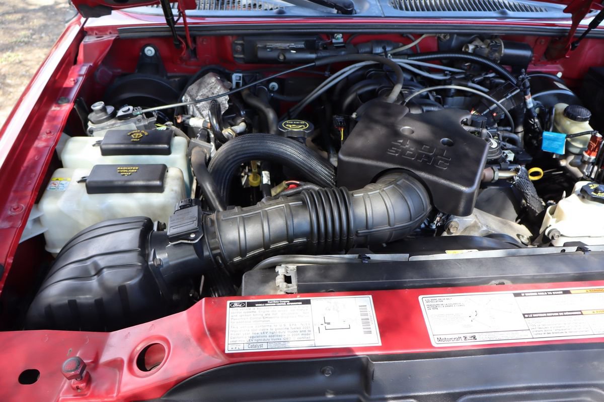 Used 2001 Ford Explorer Sport AWD/4WD image 33