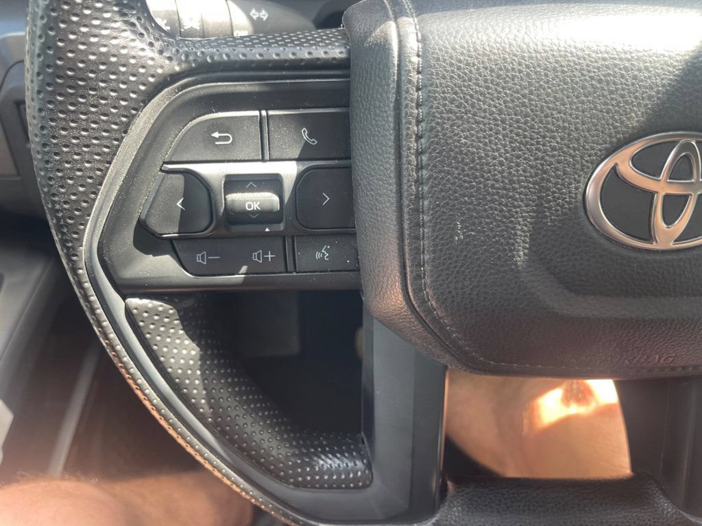 Used 2026 Toyota Tacoma SR5 RWD image 15
