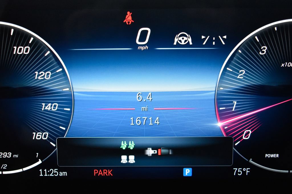 Certified 2025 Mercedes-Benz GLS 580 4MATIC image 38