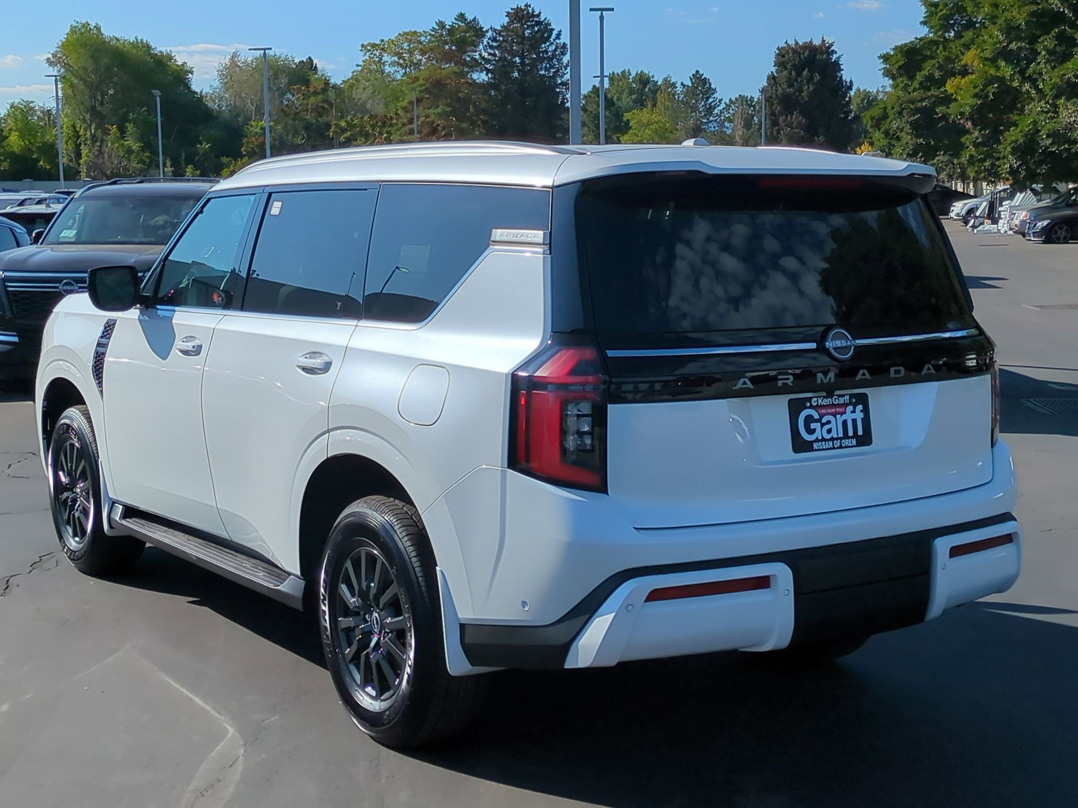 New 2026 Nissan Armada SV image 7