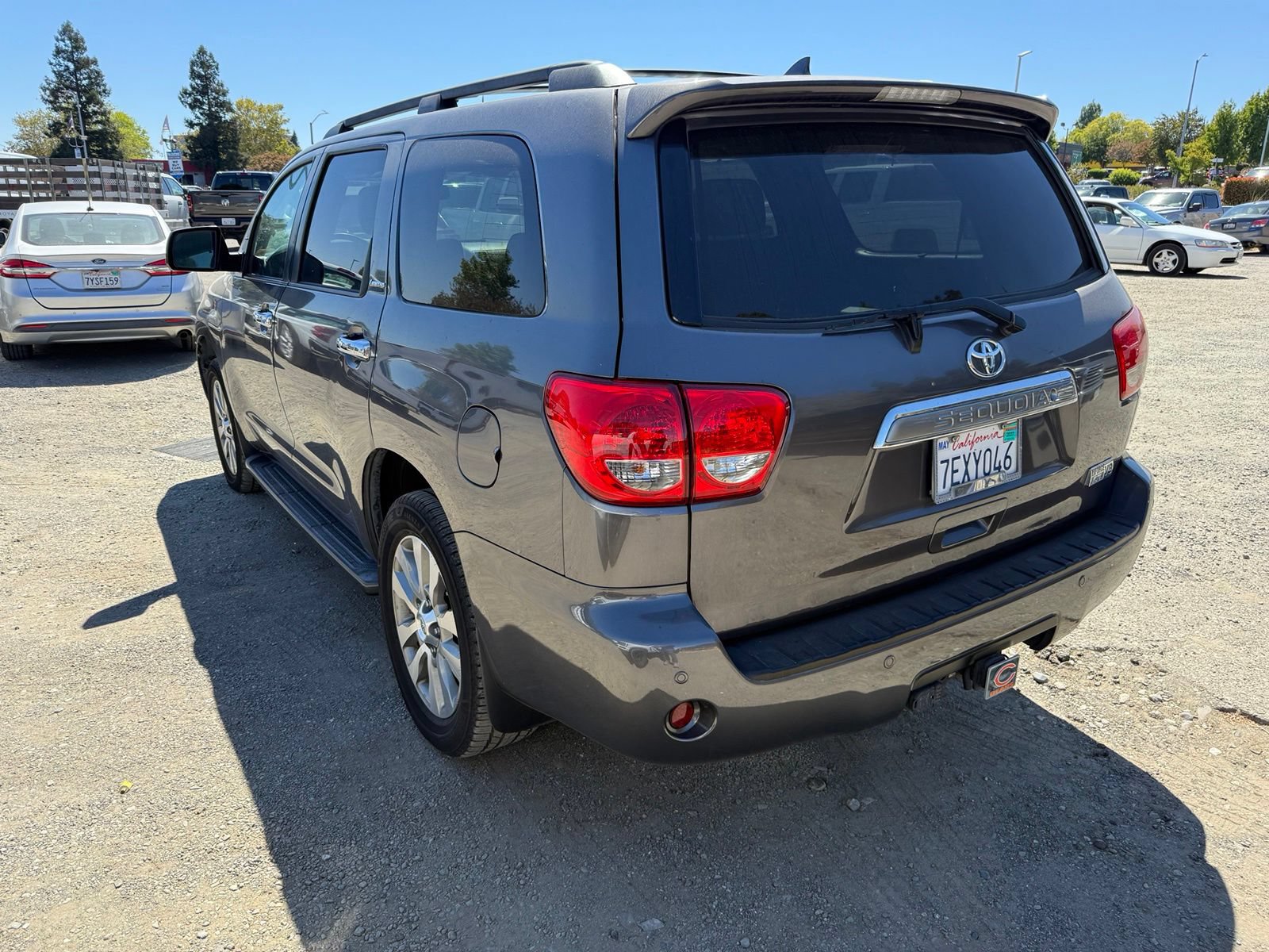 Used 2014 Toyota Sequoia Limited AWD/4WD image 3