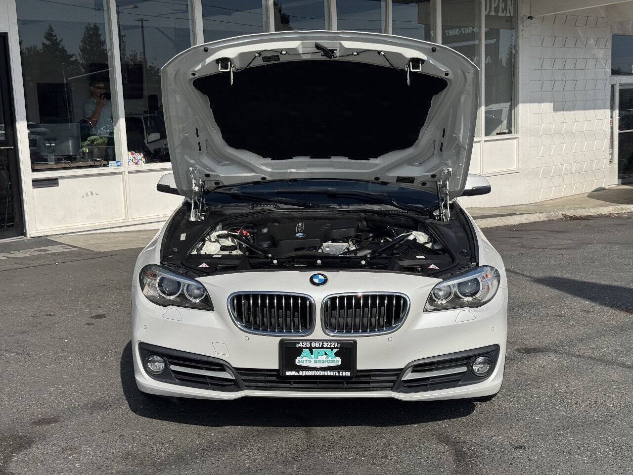Used 2015 BMW 528i Sedan RWD image 12