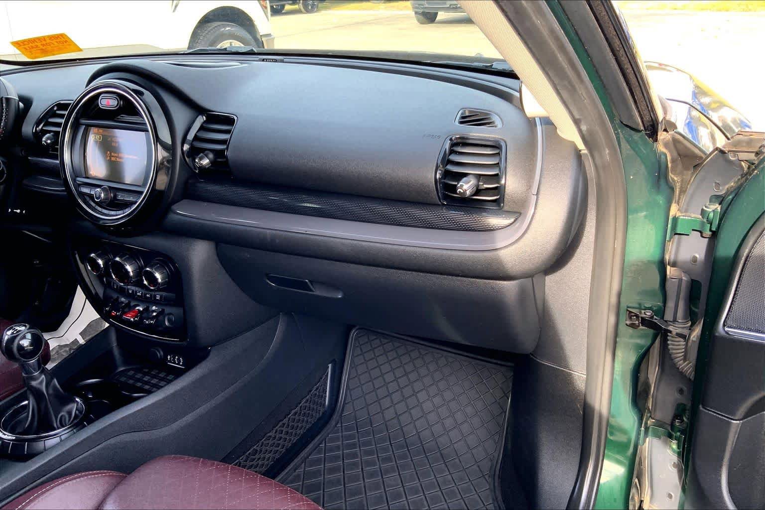 Used 2017 MINI Cooper Clubman S image 17