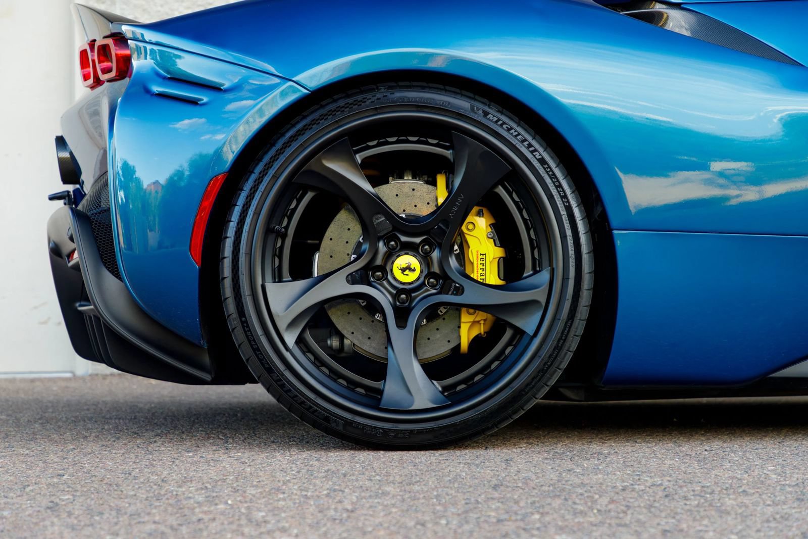 Used 2023 Ferrari SF90 Spider AWD/4WD image 87